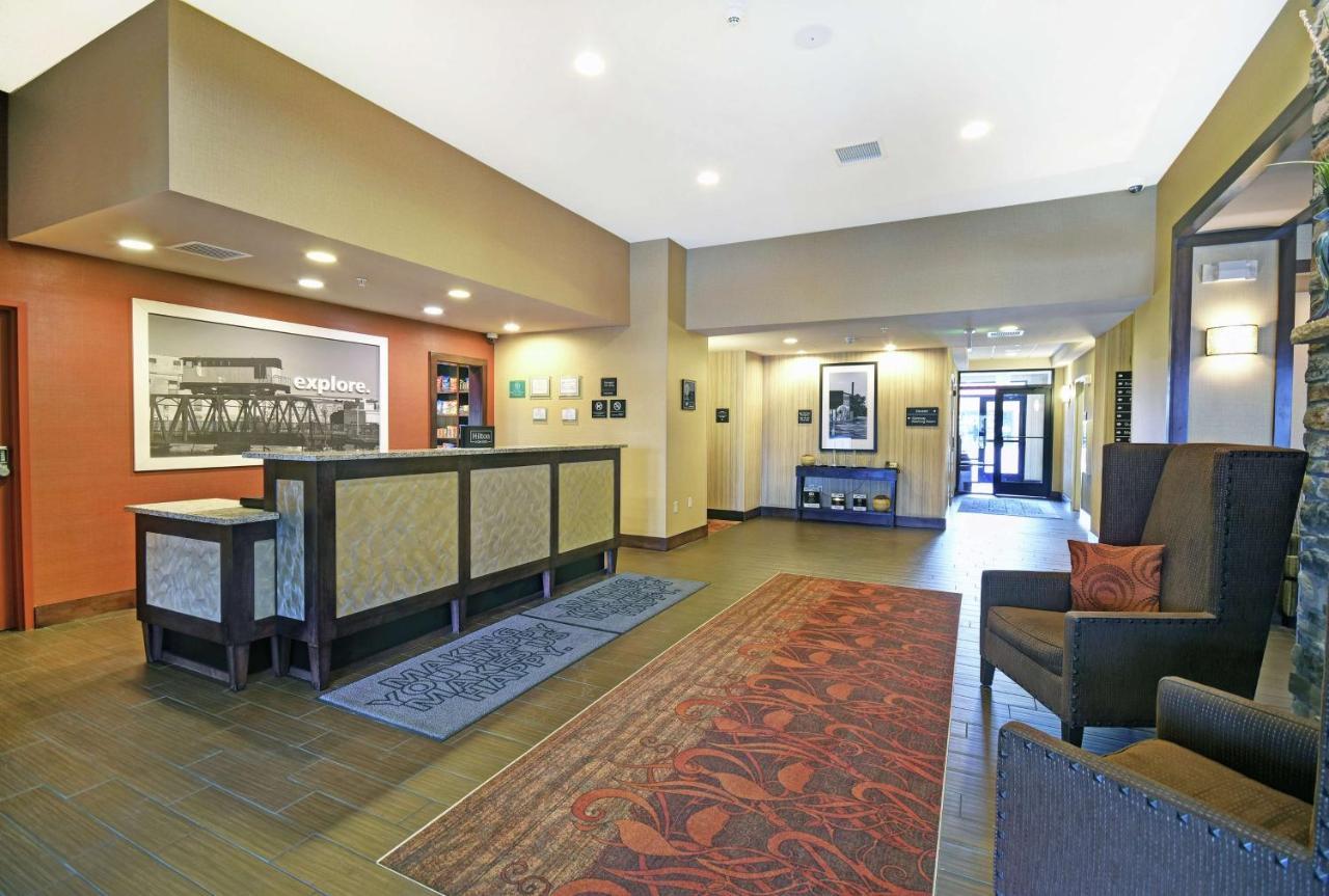 Hampton Inn Beloit Eksteriør billede